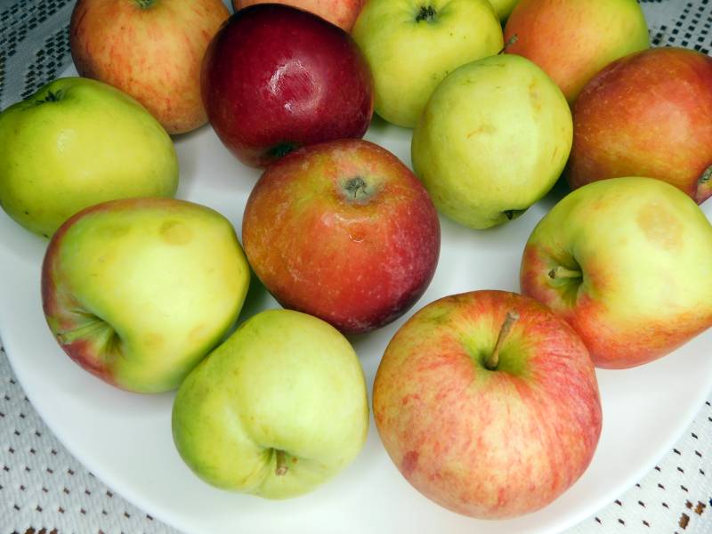 Яблоки для шарлотки