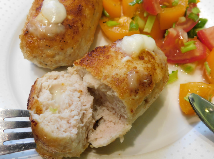 Котлеты из индейки с сулугуни