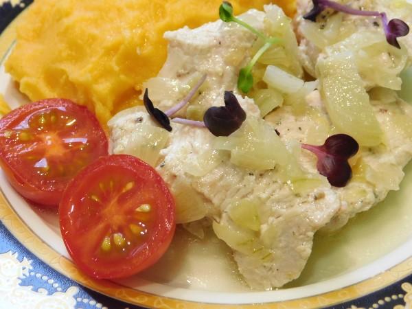 Индейка в сковороде: нежная и сочная